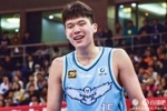 琼斯：杨瀚森能进NBA 他每天和比自己强的球员对抗 定会变得更好